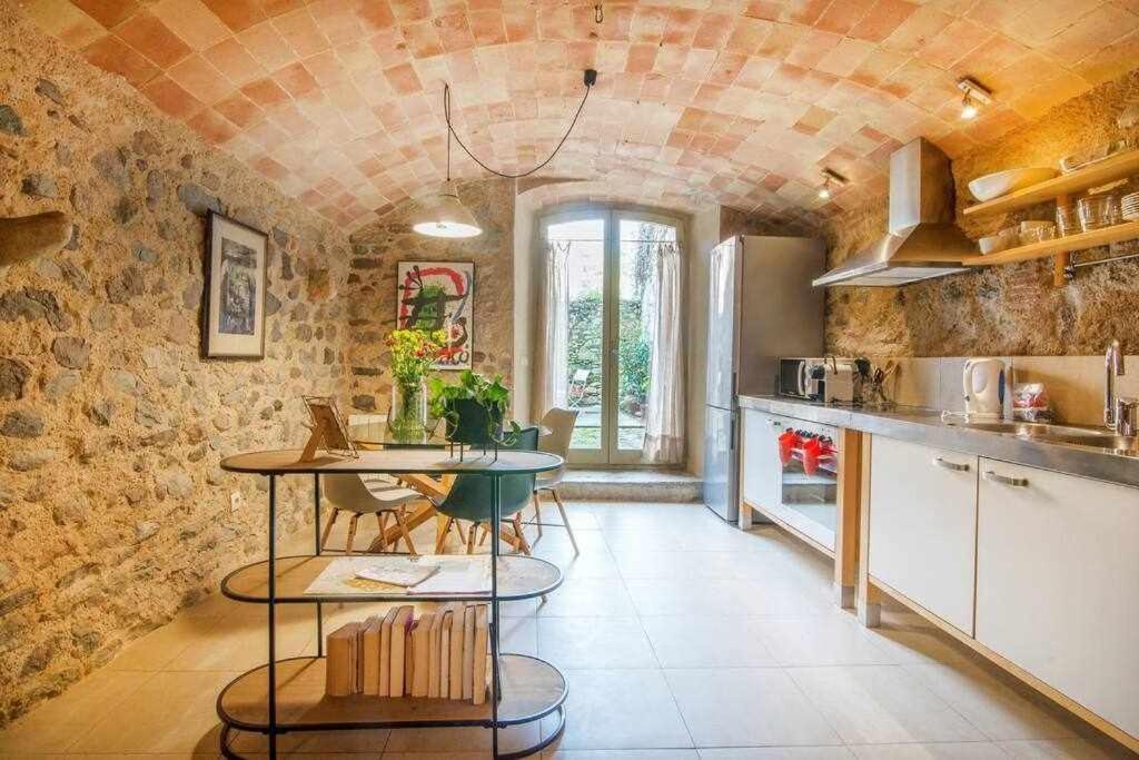 Apartamento Banos Arabes Con Jardin Girona Eksteriør billede